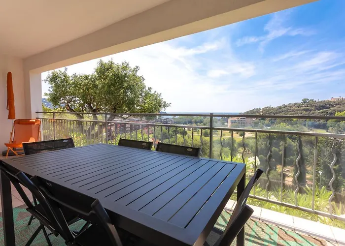 Le Plein Sud Terrasse Vue Agay Apartment